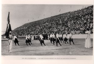 Dánské ženy předvádějící ukázku skupinové gymnastiky na olympijských hrách v Aténách, z Les Sports Modernes, 1906